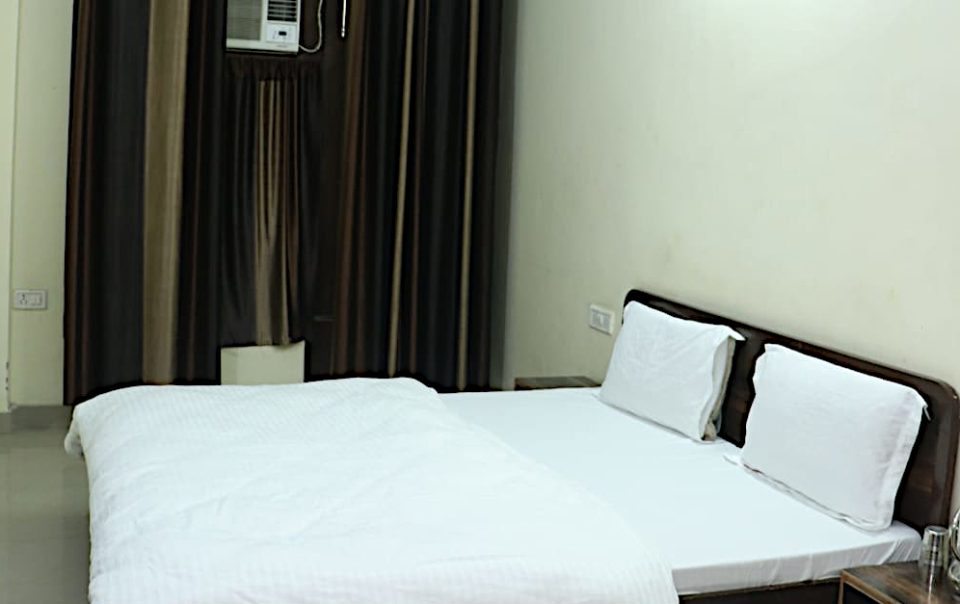 2 Bed AC Room at Gopi Dham Ashram